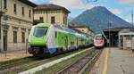 Am 08.05.2024 treffen sich der ETR 521 004 nach Milano Nord und der ETR 610 der SBB nach Genf im Bahnhof Domodossola