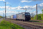 370 062 der CargoUnit führte am 18.04.24 einen KLV-Zug durch Saarmund Richtung Schönefeld.