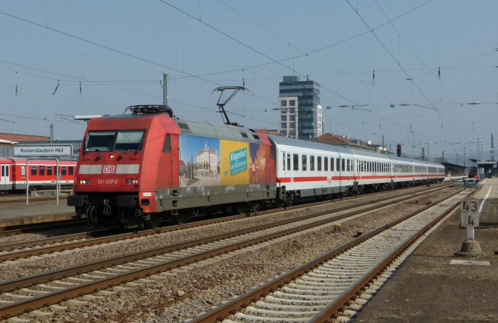 101 037-0 (Klagenfurt am Wrthersee)zieht den IC 2058 Stuttgart - Saarbrcken am 23.03.2012 aus Kaiserslautern