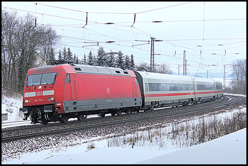 101 131 mit Metropolitan als ICE nach Mnchen am 24.02.13 in Gtzenhof 