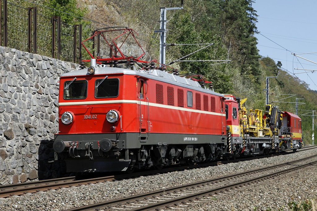 1041.02 mit Probezug 97711 bei Kaisersberg am 3.08.2013.