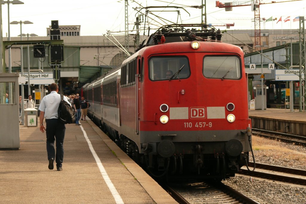 110 457 mit IC 283 nach Zrich in Stuttgart. 23.6.13