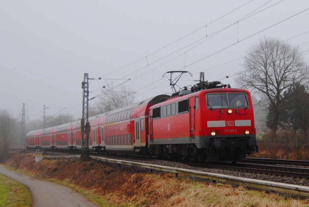 111 120-2 als RE4 bei bach-Palenberg, am 1.3.12 nach Aachen