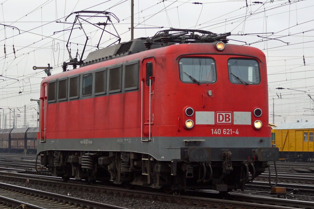 140 621-4 in Oberhausen-West 6.2.2010  