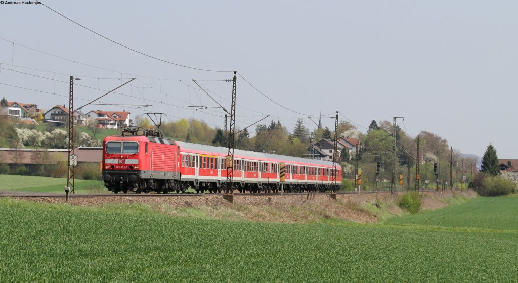 143 922-3 mit der RB 19330 (Geislingen(Steige)-Plochingen) bei Ebersbach 24.4.13