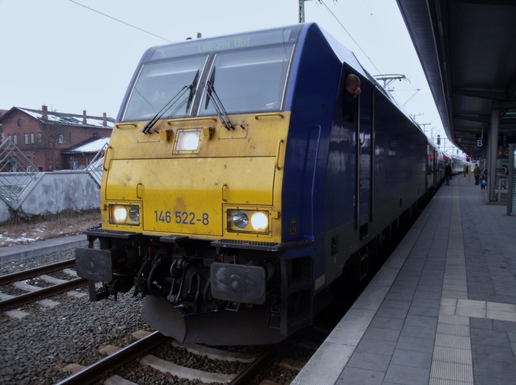 146 522-8 mit InterConnex Warnemnde-Leipzig in Schwerin Hbf am 26.01.2013