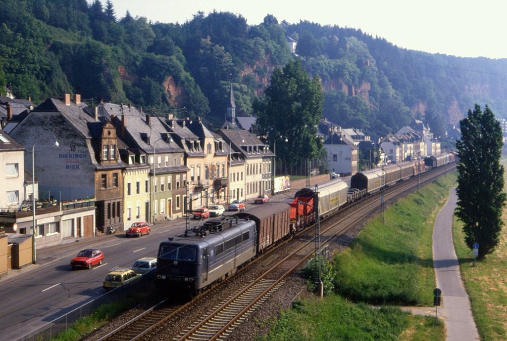 184 001 auf der Trierer Umgehungsbahn, 16.06.1986.