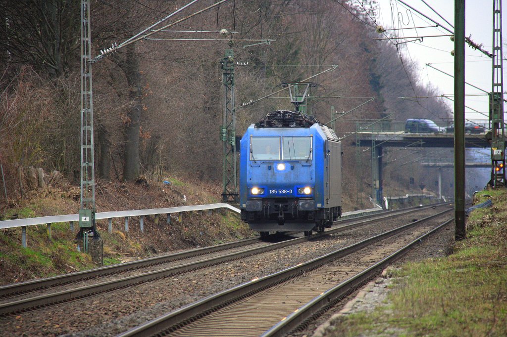 185 536-0 von Crossrail kommt als Lokzug aus Herzogenrath nach Aachen-West und fhrt die Kohlscheider-Rampe hoch.
Aufgenommen bei der durchfahrt in Kohlscheid bei Wolken am 13.3.2012.