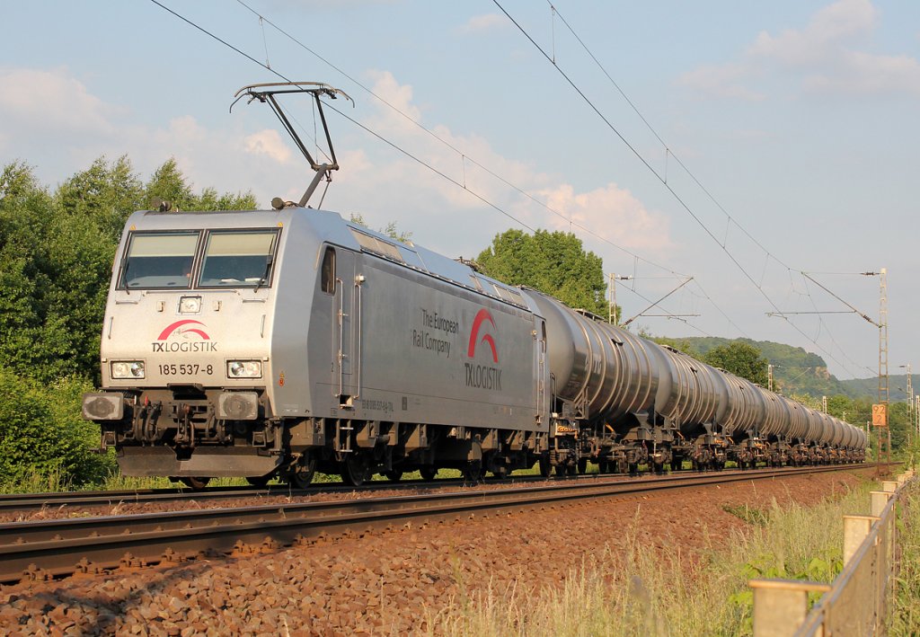 185 537-8 in TX Diensten in Bonn Limperich am 07.06.2013