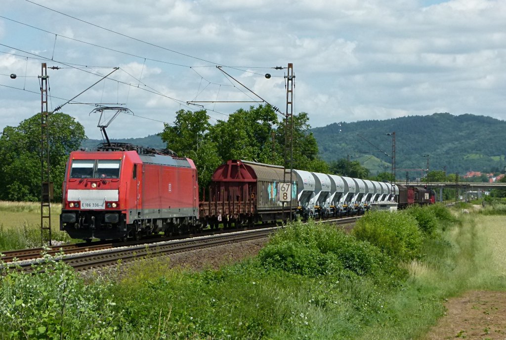 186 336-4 ist mit einem gemischten Gterzug am 22.06.2012 bei Ltzelsachsen