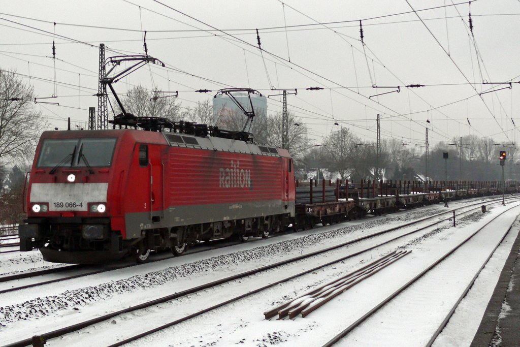 189 066-4 in Oberhausen Osterfeld-Sd 11.1.2010