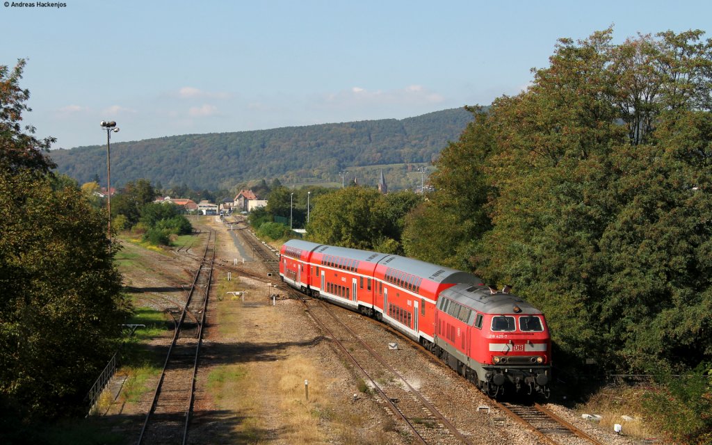 218 425-7 mit der RB 18820 (Wissembourg-Neustadt(Weinstr)Hbf) in Wissembourg 3.10.11