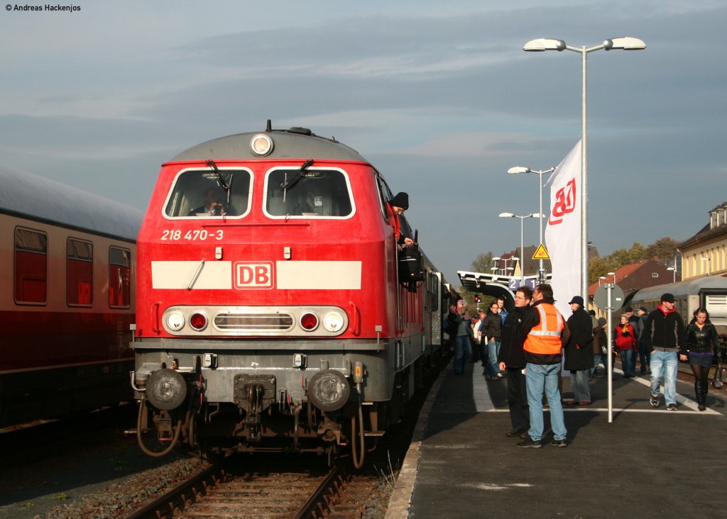 218 470-3 mit dem RE 36589 (Herzhausen-Frankenberg(Eder) am Ziel der Reise 23.10.10