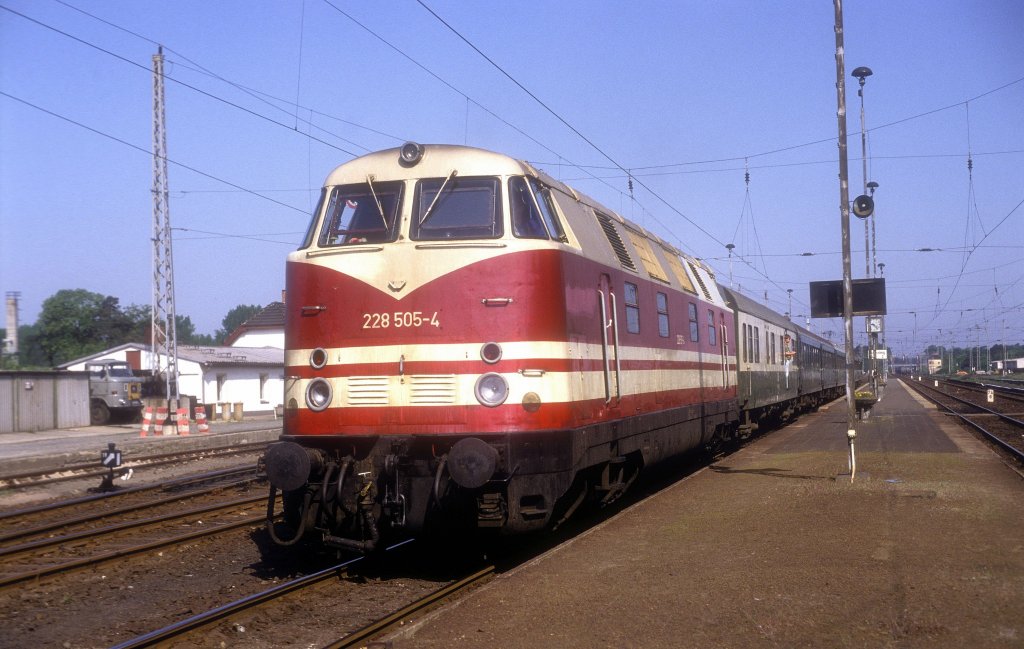 228 505 L�bben 23.05.92 