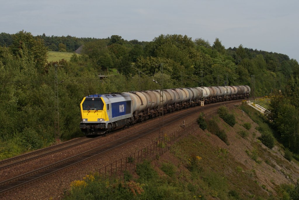 264 003-5 mit einem Kesselwagenzug in Laaber am 11.08.2011