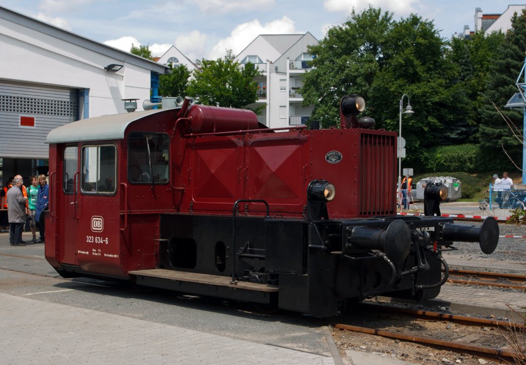 323 634-6 (Kof II) am 12.06.2011 beim Bahnhofsfest in Knigstein/Taunus. Die Kf wurde 1958 von Gmeinder unter Fabrik-Nr. 5022 gebaut.