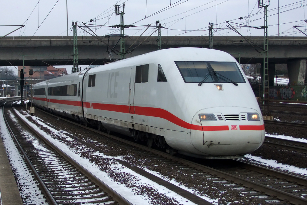 401 513-7 bei der Ausfahrt aus Hamburg-Harburg 26.1.2013