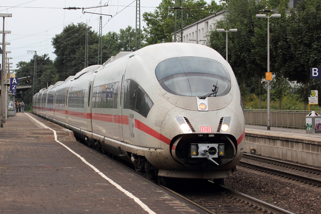 403 510-1 als ICE 924 nach Mnster Hbf. bei der Ausfahrt aus Recklinghausen 9.8.2013