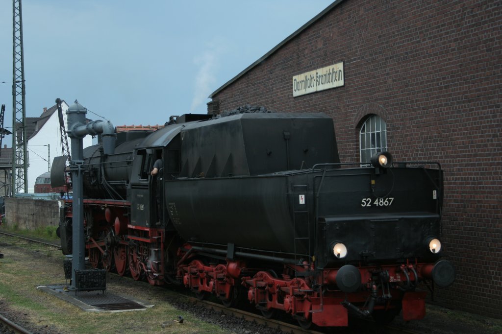 52 4867 am 04.06.2011 am Lokschuppen des Eisenbahnmuseums Darmstadt-Kranichstein