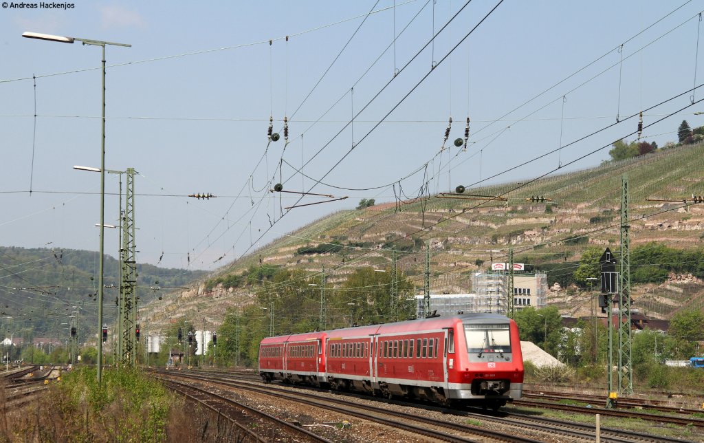 611 046-4 und 008-4 als IRE 3254 (Aulendorf-Stuttgart Hbf) in Esslingen (Neckar) 17.4.11