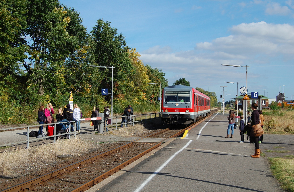 628 610 als RB 14379 Braunschweig Hbf - Seesen, bei der Einfahrt in SZ-Ringelheim. 30.09.2012 