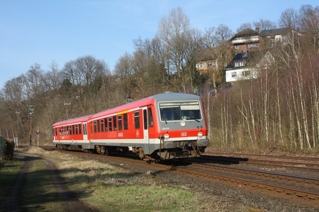 628 670 fuhr am 26.03.13 durch Wuppertal-Rauental.