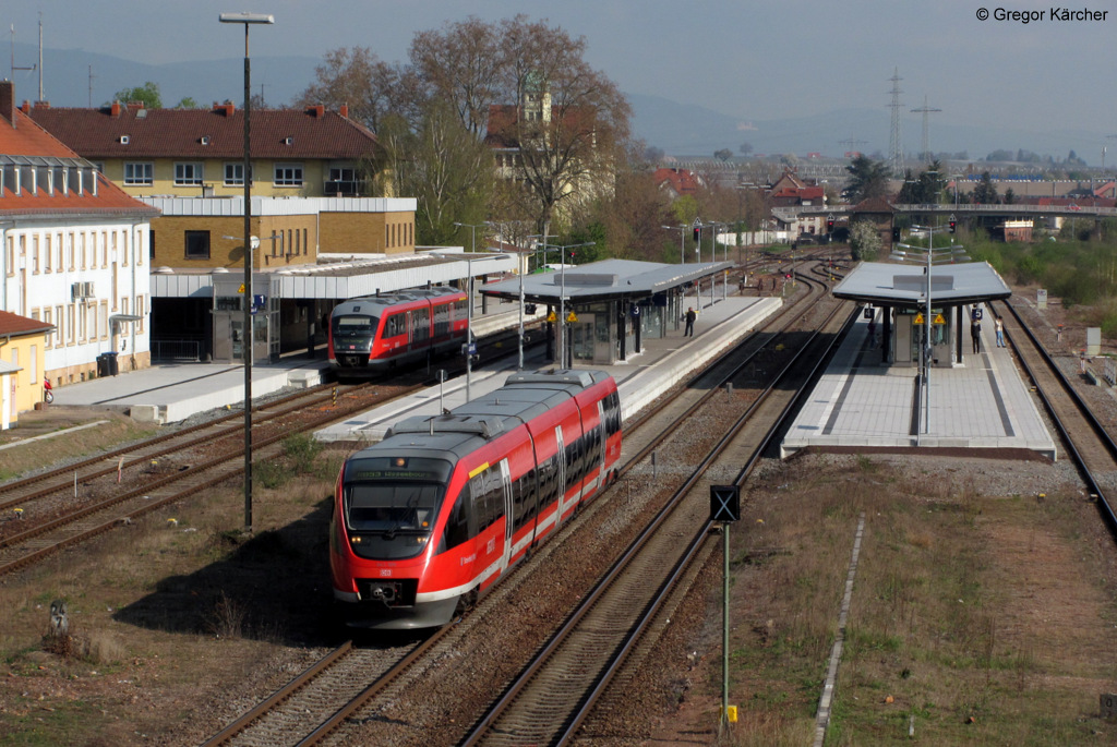 643 003-9  Steinfeld (Pfalz)  verlsst Landau Hbf als RB 18811 (Neustadt-Wissembourg (F)). Aufgenommen am 13.04.2012.