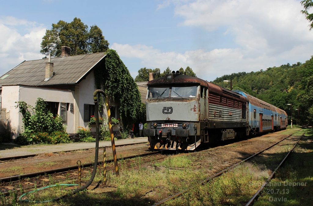 Baureihe 749 (Bardotka mit elektrischer Zugheizung) Fotos (9