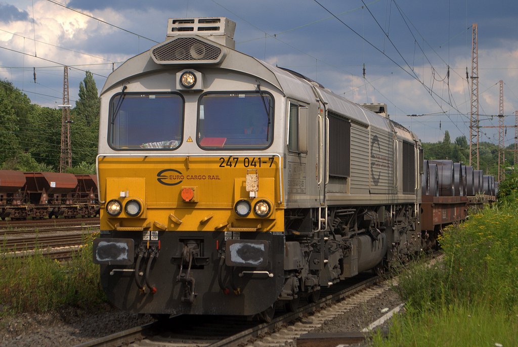 Am 18.07.2012 kam 247 041 mit ienem Coil-Zug aus BO-Prsident, setzte in Bochum-Nord um und machte sich auf den Weg nach DU-Huckingen ins HKM.