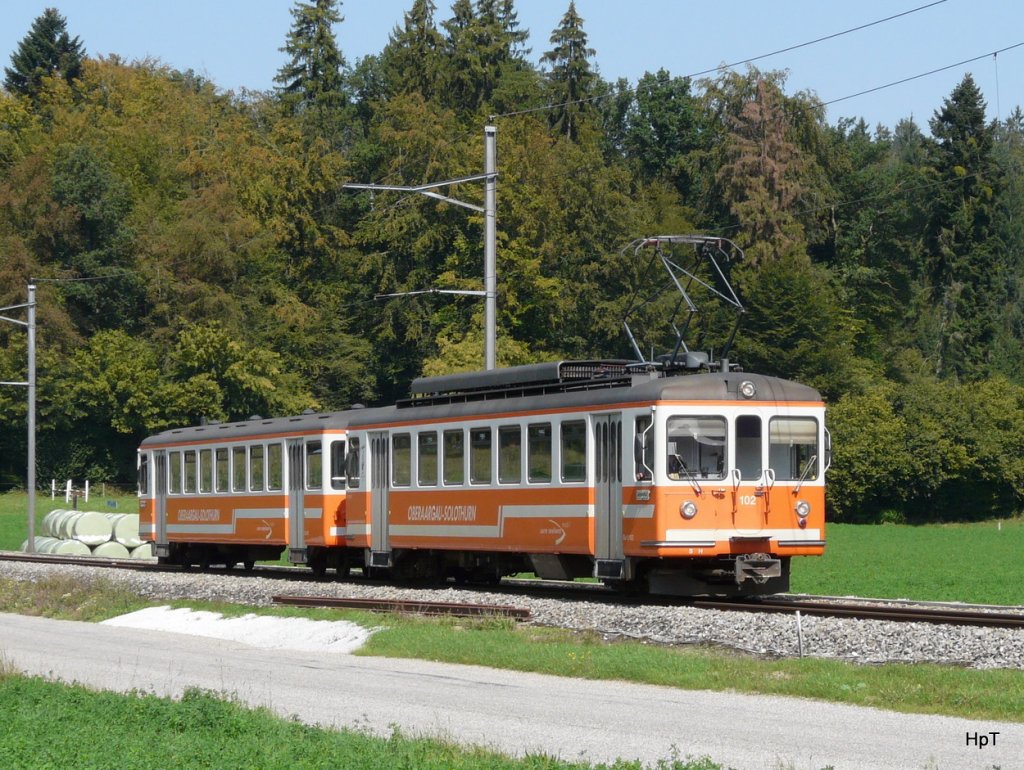asm Oberaargau - Regio nach Langenthal mit dem Be 4/4 102 und Steuerwagen Bt 151 bei Bannwil am 08.09.2009