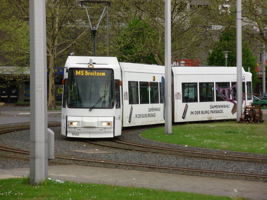 Added Hauptbahnhof in Braunschweig 08:05:10 (automatically translated, Powered by Google)