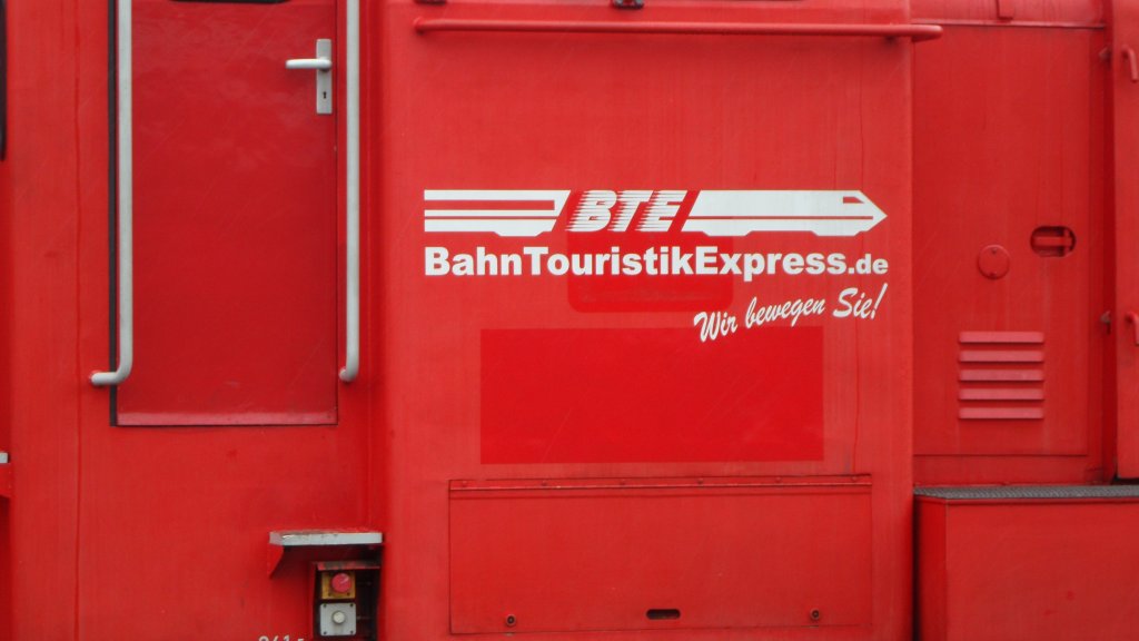 BahnTouristikExpress.de Wir bewegen Sie! So lautet die Aufschrift der BahnTouristikExpress Dieselok. Foto aufgenommen am 11.April in Nrnberg.