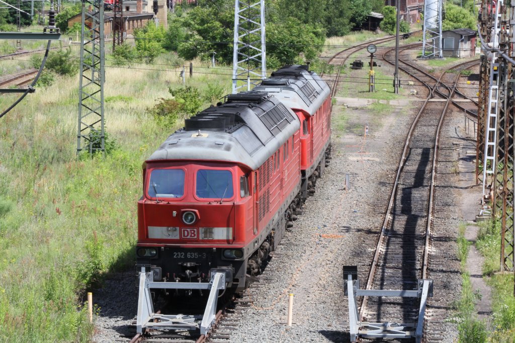Baureihe 232 635-3 bei Halle/Saale Hbf  am 22.06.12 von Berliner Brcke.