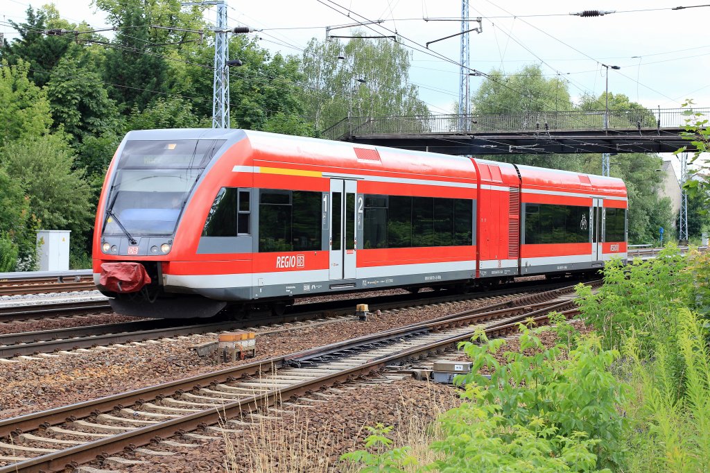 Baureihe 646 RB 22 am 26.Juni 2011 bei der Einfahrt in den Bahnhof Berlin Schnefeld Flughafen. Die Zielanzeige ist hier schon fr die Rckfahrt nach Potsdam Hauptbahnhof eingestellt