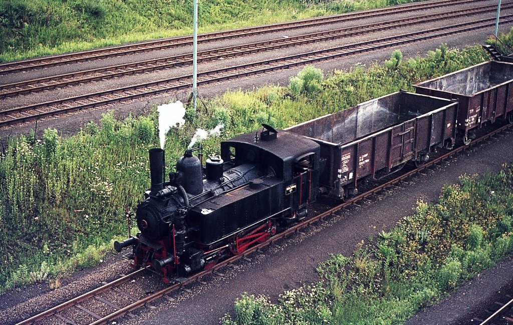 Bei der Voest-Alpine in Zeltweg war die 1907 für die Sulmtalbahn gebaute Lokomotive der Südbahn-Reihe 32d noch im Juni 1974 als 290.1 im Einsatz