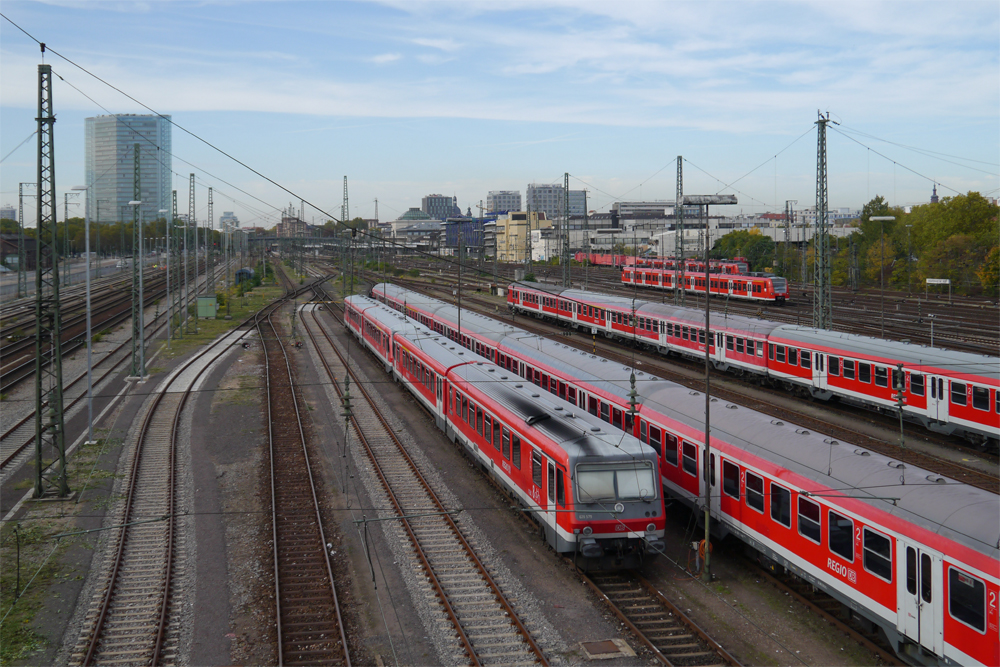 Blick auf die Abstellgleise im Mannheimer Hbf, die von DB Regio genutzt werden, da viele Regionalverbindungen in Mannheim beginnen/enden. (18.10.12)