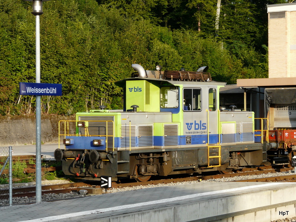 bls - Rangierlok Tm 2/2  98 85 523 5 094-0 abgestellt im Bahnhofsareal von Bern Weissenbhl am 05.09.2010