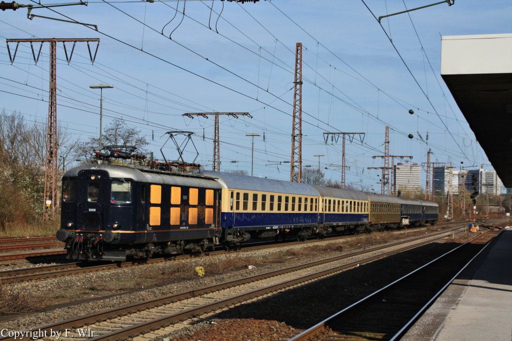 CBB 10008 mit Sonderzug in Essen West am 14.04.13.