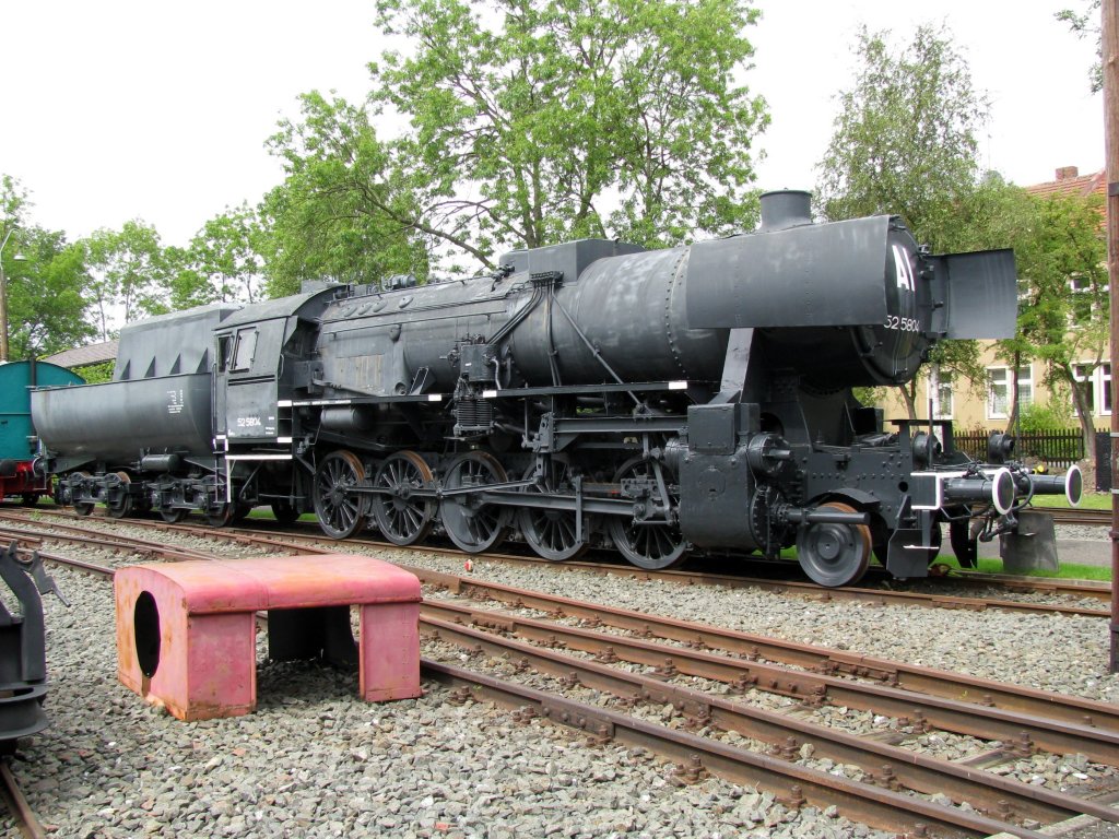 Dampflokomotive 52 5804 im Deutschen Dampflokomotiv-Museum (DDM), Neuenmarkt-Wirsberg [14.08.2011]