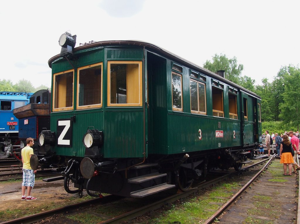 Dampftriebwagen ČSD M124.001, kkStB 1.001  Komarek  (Baujahr: 1903 - Komarek Wien+Waggonfabrik Ringhoffer Prag) in Eisenbahnmuseum Lun u Rakovnka am 22.6. 2013. Eigner NTM Praha.