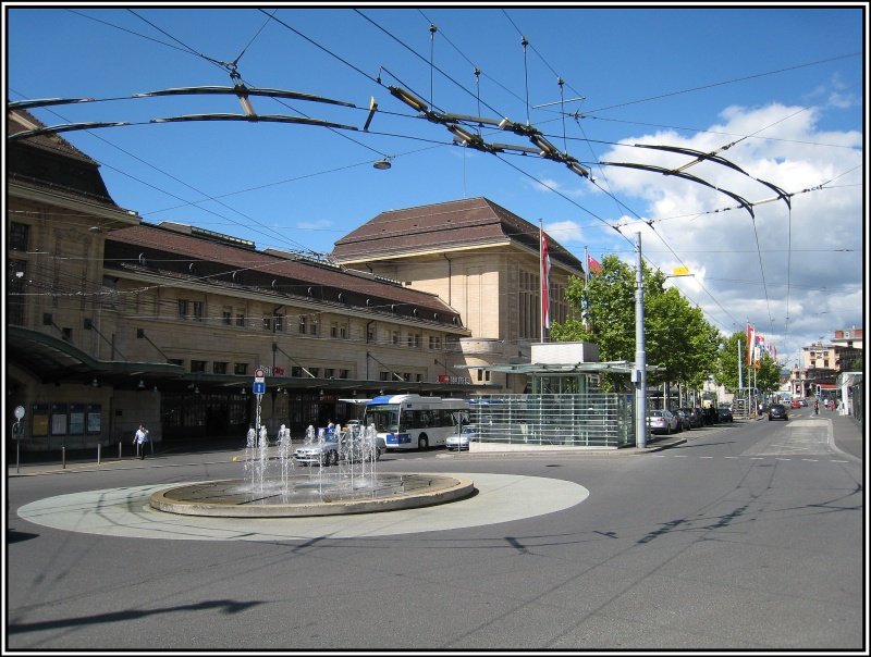 Das Empfangsgebude vom Bahnhof in Lausanne, aufgenommen am 25.07.2009.