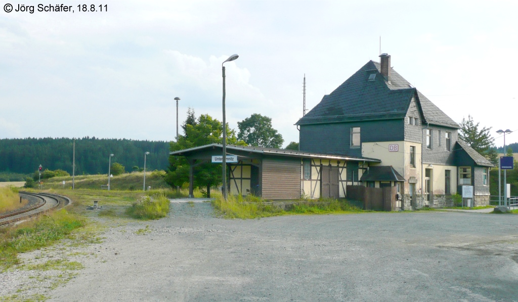 Das Vergleichsbild zu 659927 entstand 13 Jahre und 3 Monate spter. Da von Unterlemnitz nach Ebersdorf-Friesau nur noch Gterzge fahren, wurde dieser Bahnhofsteil nicht modernisiert.
