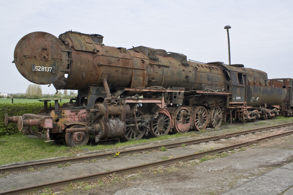 Das Wrack der BR 52 8137
Dampflokfest Stafurt am 17.04.2011