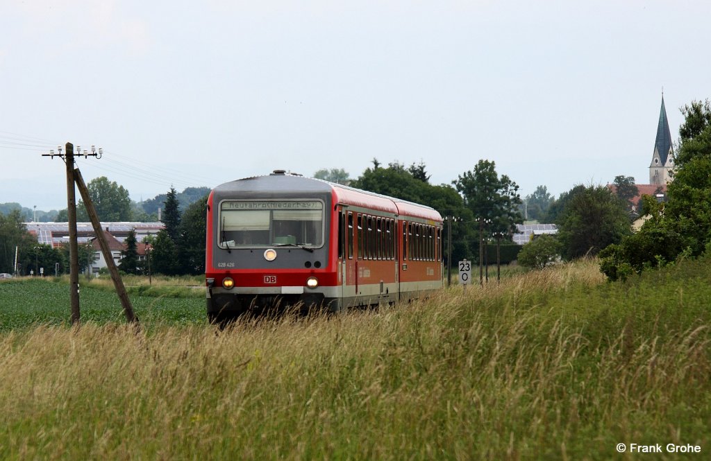 DB Regio 628 + 928 426 als RB 59721 Bogen - Neufahrn, Gubodenbahn KBS 932 Bogen Neufahrn, fotografiert bei Perkam am 20.06.2012