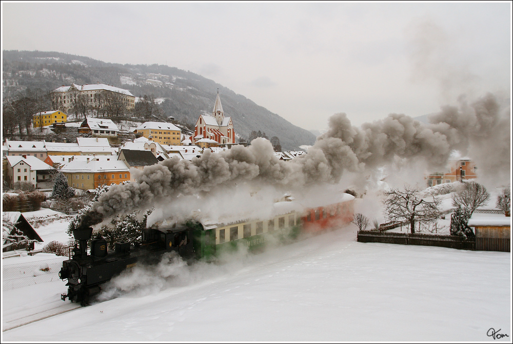 Der nchste Programmpunkt der “The Railway Touring Company” war heute der  Winterdampf auf der Murtalbahn  - Bespannt mit der U 11  Mauterndorf  (Baujahr 1894) ging es von Murau nach Tamsweg und retour.
Murau 7.2.2012