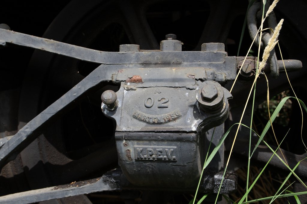 Detailaufnahme eines Tenderachslagers am 04.09.2010 im ehemaligen BW Falkenberg oberer Bahnhof. Die Sammlung war dieses Jahr leider nur an diesem einem Wochenende zugnglich.

