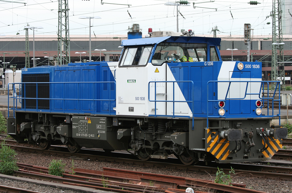 Die 500 1836 der WLS steht Lz in Dsseldorf HBF am 19.05.2010