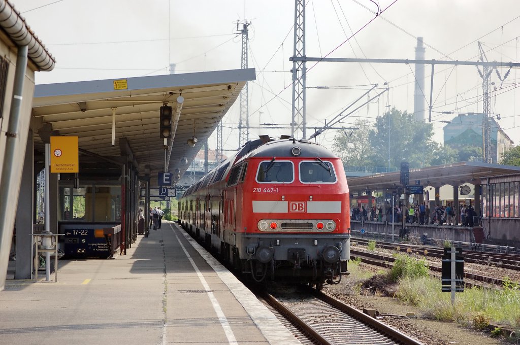 Die Braunschweigerin 218 447-1 mit dem ILA-Shuttel als (RB 28242) von Berlin-Lichtenberg zum ILA-Bahnhof. 08.06.2010 