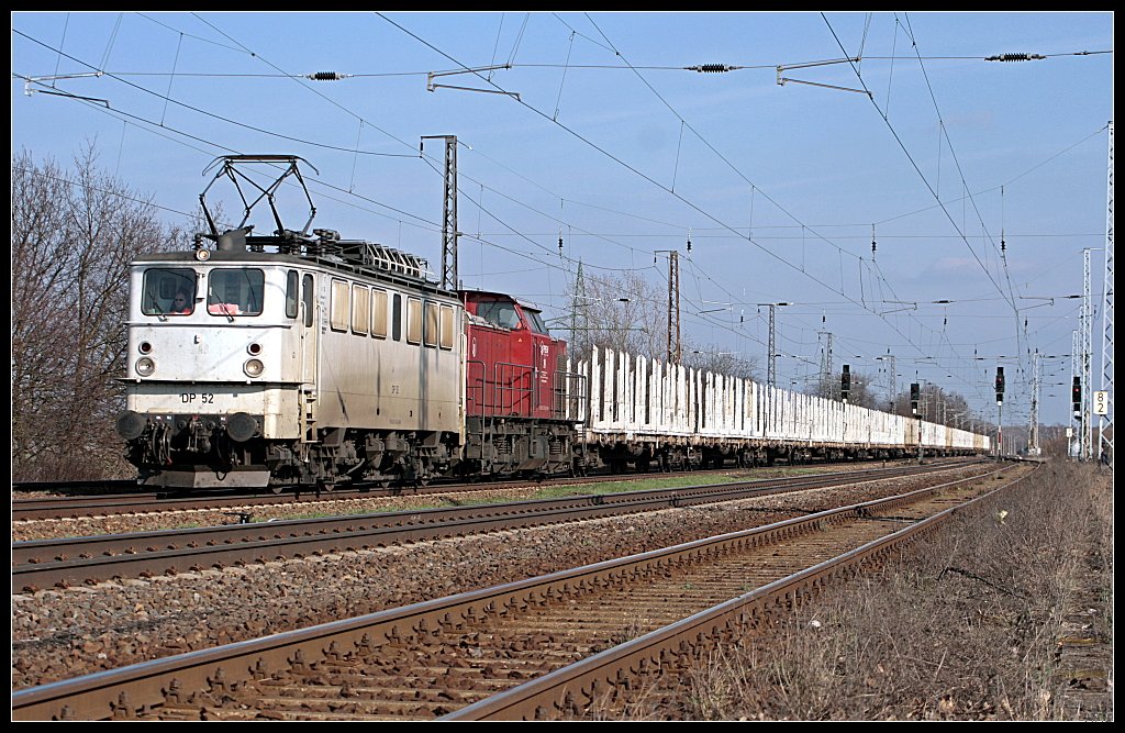 DP 52 (NVR-Nummer 91 80 6142 134-6 D-WAB) und PBSV 19 mit Snps-Wagen (Nuthetal-Saarmund 23.03.2010)
