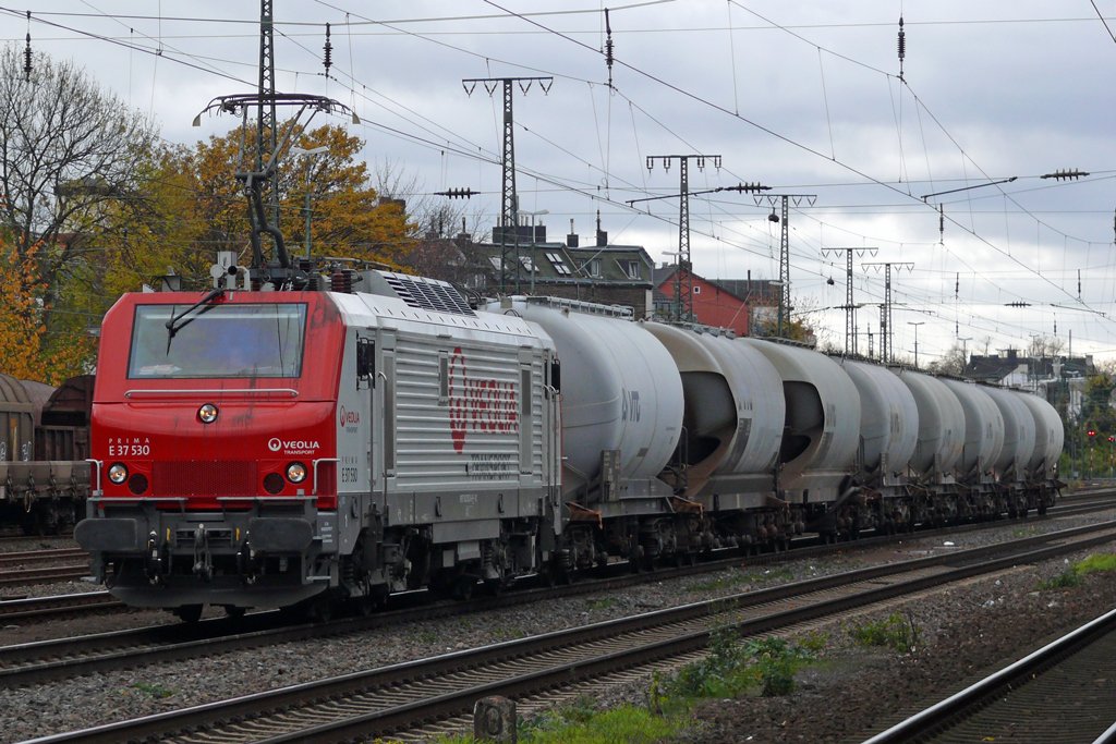 E37530 der Veolia in K�ln-West 5.11.2009 